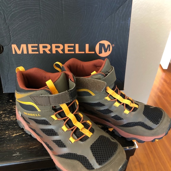 ✨Merrell Kids Hiking Shoes✨ - Picture 6 of 8